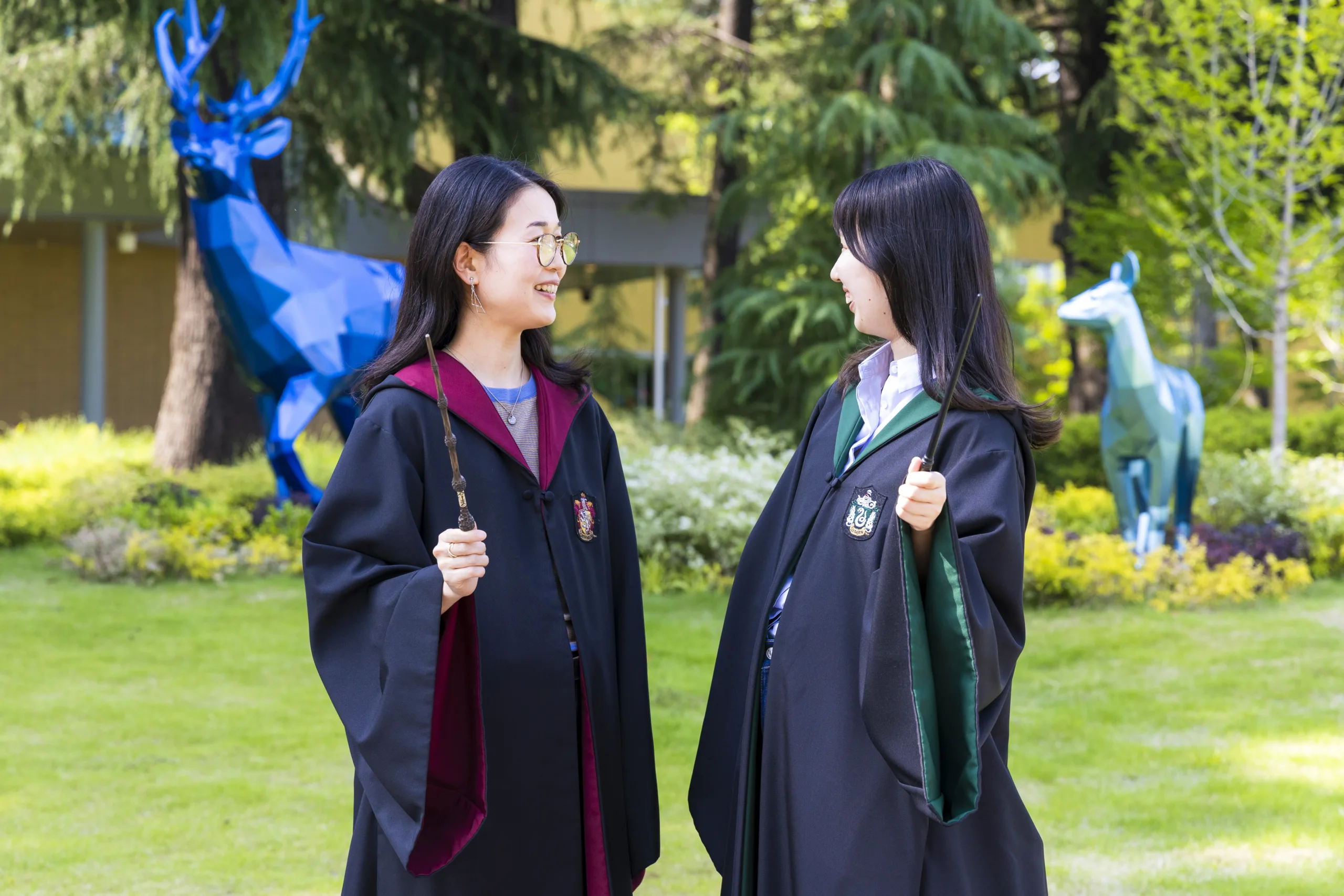 スタジオツアー東京 映画『ハリー・ポッター』の世界観に浸れるコスプレグッズ ローブと杖