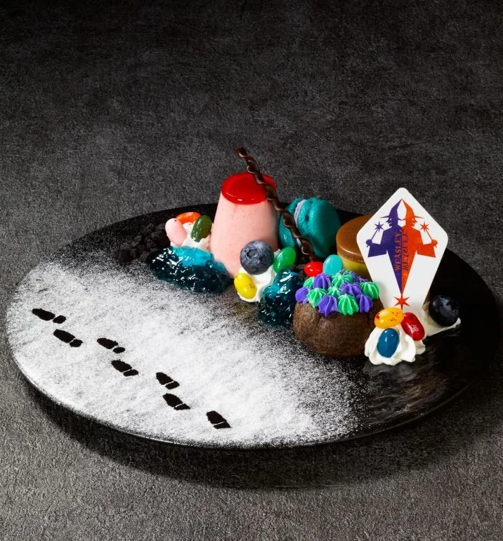 スタジオツアー東京 雪景色のダイアゴン横丁を再現したスイーツ