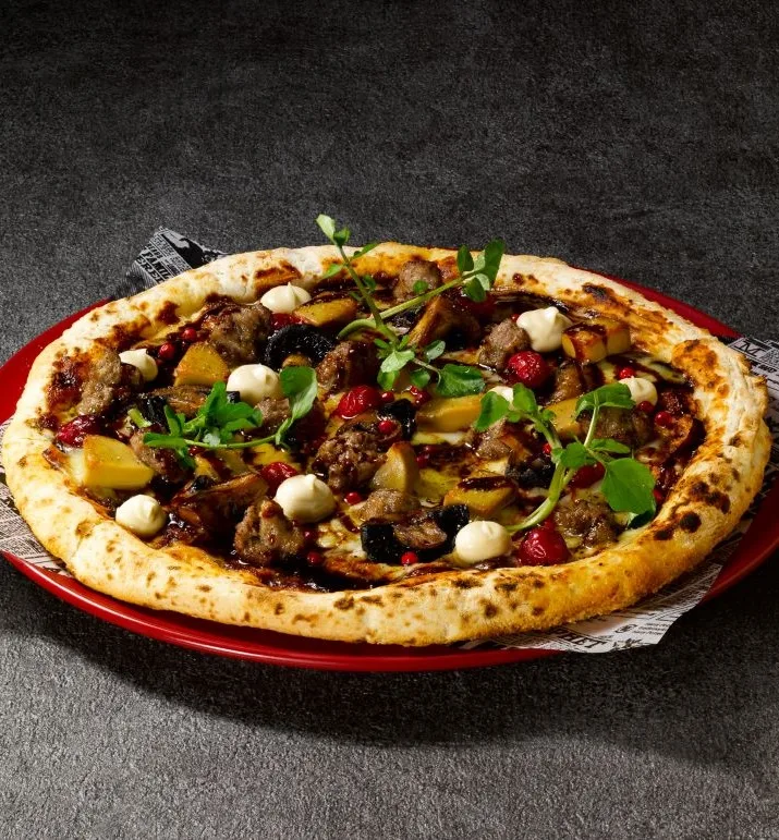 スタジオツアー東京 クリスマスのご馳走を再現したピザ